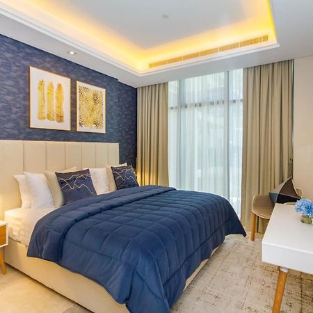 Bespoke Holiday Homes - Palm Jumeirah- 2 Bedroom Sea View With Pool & Beach Access, The 8 Dubaj Exteriér fotografie