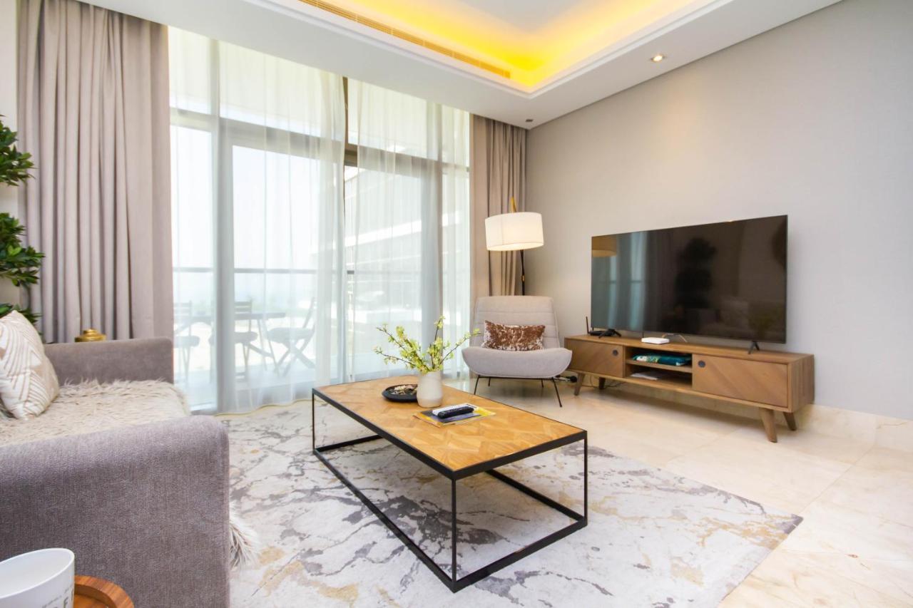Bespoke Holiday Homes - Palm Jumeirah- 2 Bedroom Sea View With Pool & Beach Access, The 8 Dubaj Exteriér fotografie