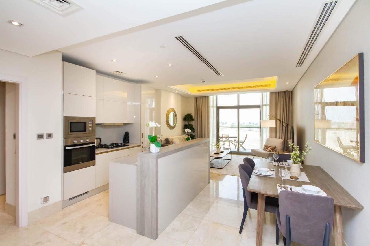 Bespoke Holiday Homes - Palm Jumeirah- 2 Bedroom Sea View With Pool & Beach Access, The 8 Dubaj Exteriér fotografie