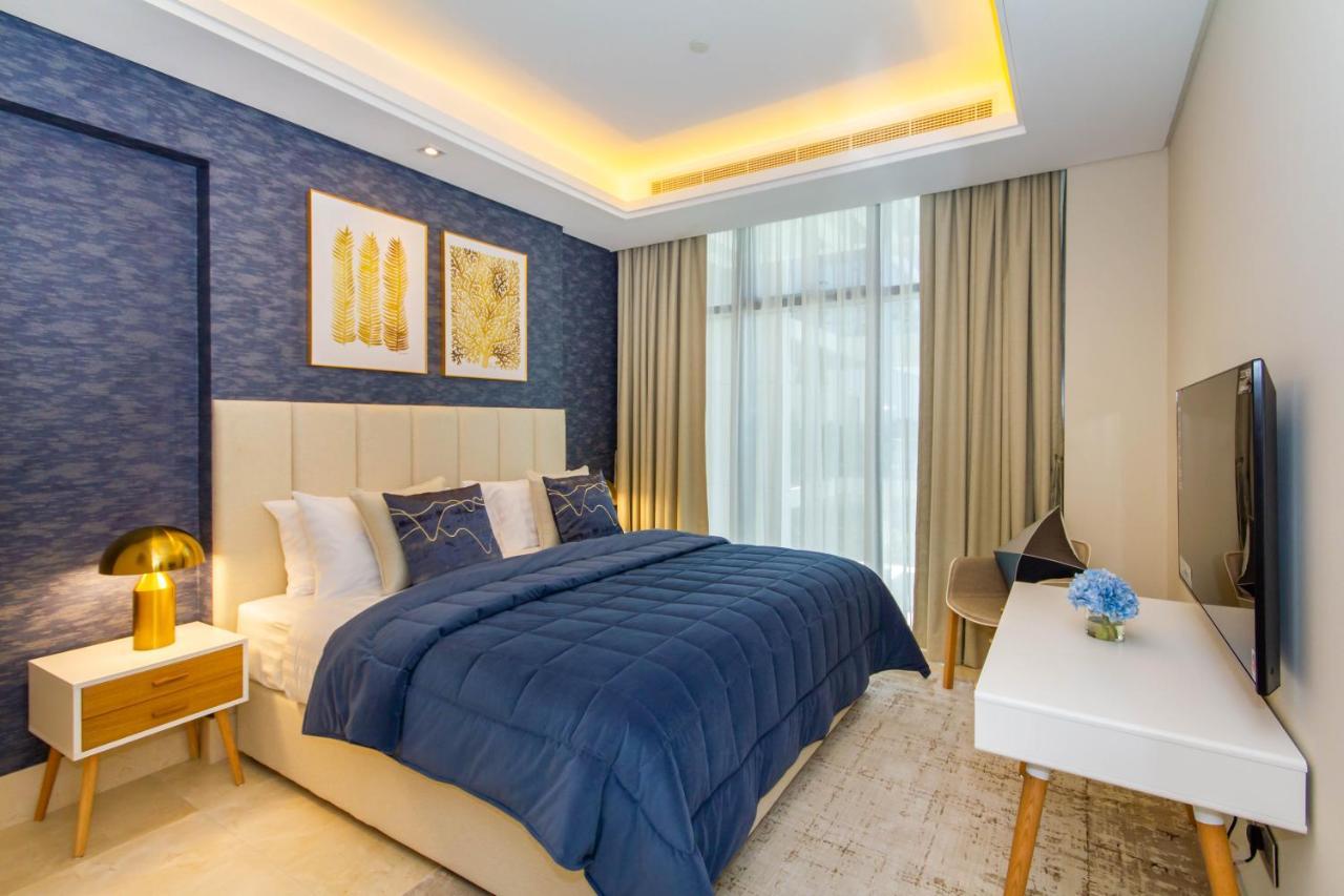 Bespoke Holiday Homes - Palm Jumeirah- 2 Bedroom Sea View With Pool & Beach Access, The 8 Dubaj Exteriér fotografie