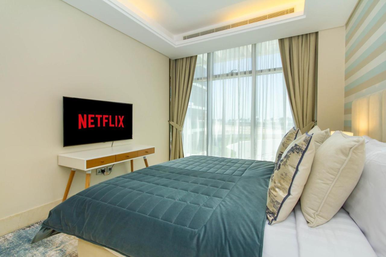 Bespoke Holiday Homes - Palm Jumeirah- 2 Bedroom Sea View With Pool & Beach Access, The 8 Dubaj Exteriér fotografie