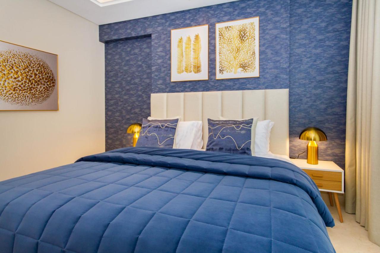 Bespoke Holiday Homes - Palm Jumeirah- 2 Bedroom Sea View With Pool & Beach Access, The 8 Dubaj Exteriér fotografie