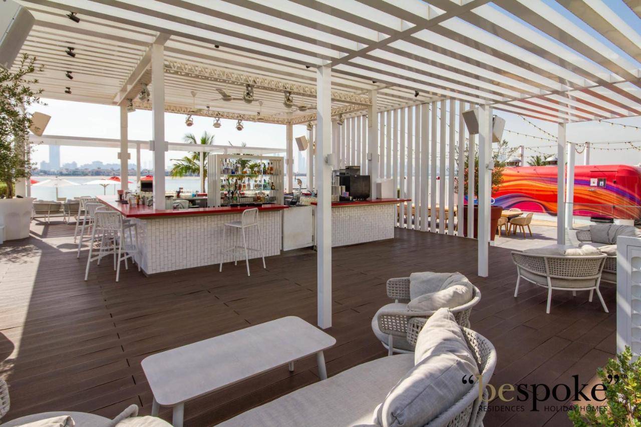 Bespoke Holiday Homes - Palm Jumeirah- 2 Bedroom Sea View With Pool & Beach Access, The 8 Dubaj Exteriér fotografie
